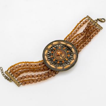 Vintage Statement Βραχιόλι με Πολλαπλές Σειρές Χάντρες και Κεντρικό Μοτίβο