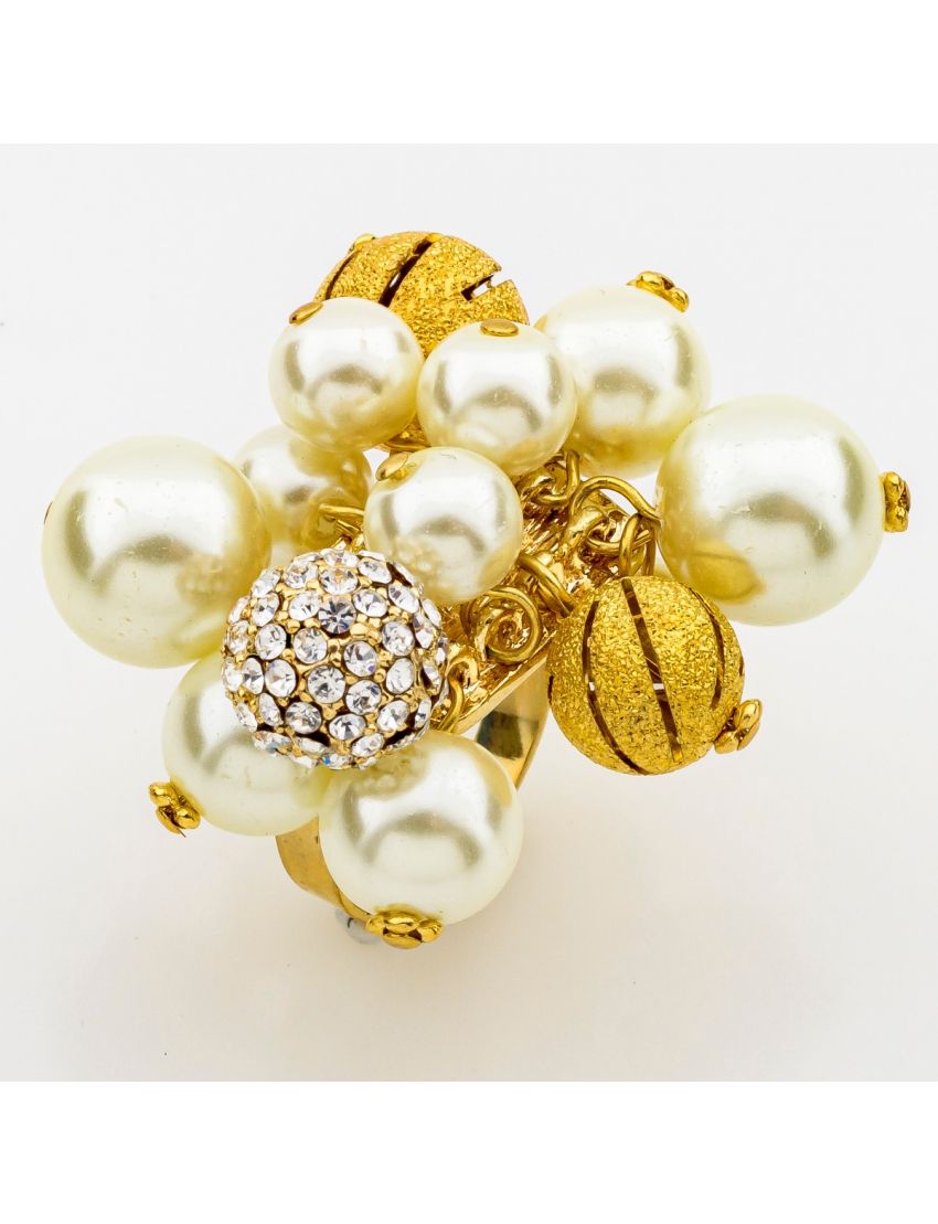 Δαχτυλίδι μεταλλικό σε χρυσό χρώμα διακοσμημένο με χρυσές και λευκές πέρλες