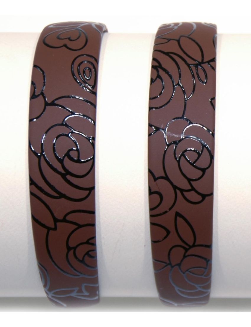 Στέκα πλαστική σε καφέ και μαύρο διακοσμημένη με ζωγραφιστά λουλούδια