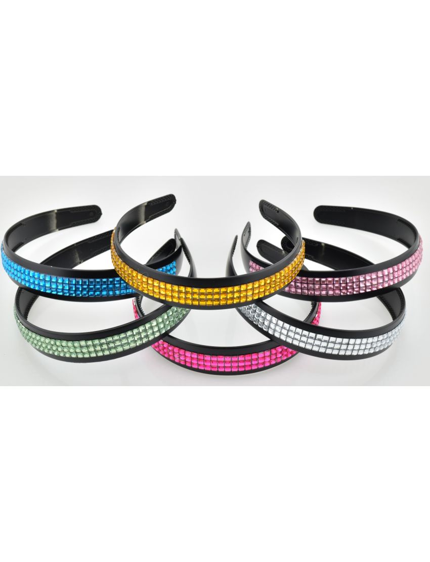 Στέκα πλαστική 1,5εκ μαύρη διακοσμημένη με τετράγωνα στράς σε 6 χρώματα