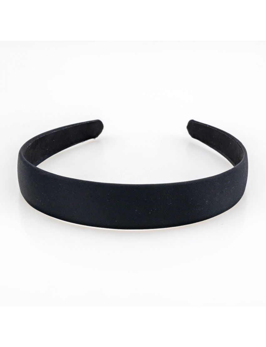 Kλασική μαύρη φαρδιά στέκα με ματ φινίρισμα.