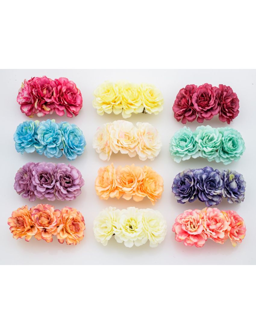 Μπαρέτα μεταλλική  διακοσμημένη με υφασμάτινα τριαντάφυλλα σε 12 χρώματα