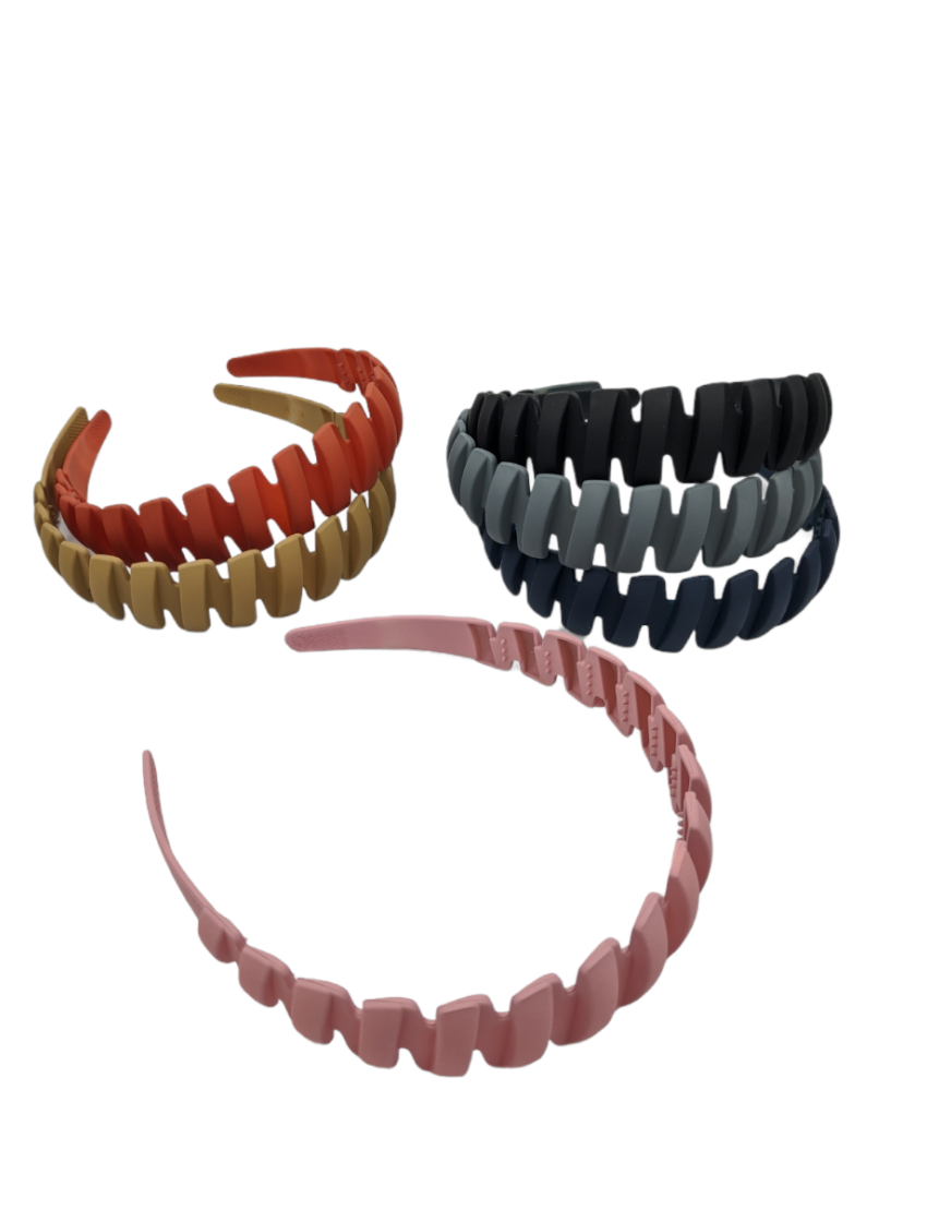 Στέκα πλαστική με σχέδιο ( 6 μάτ χρώματα)