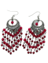 Σκουλαρίκια μεταλλικά ασημί παλαιωμένα διακοσμημένα με αλυσίδες και κόκκινες χάντρες